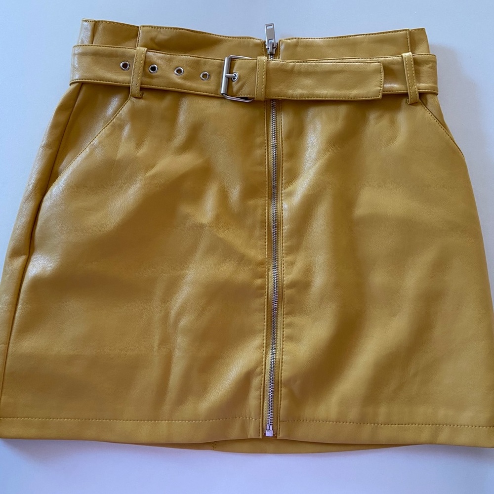 yellow leather skirt